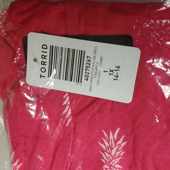 ❤NWT VINTAGE TORRID POCKETS SUPER SOFT, FIT N FLARE, PINEAPPLE TROPICAL DRESS - Picture 4 of 10